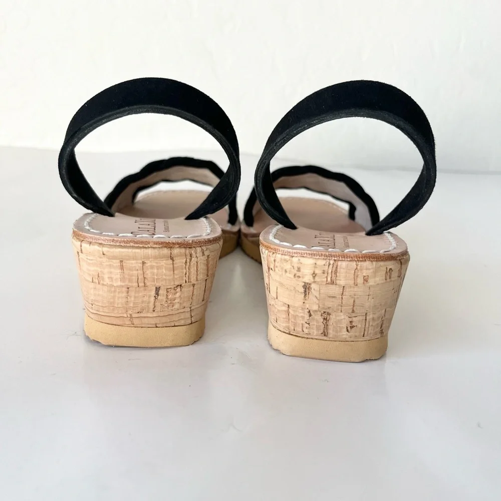 CalaXini simply perfect wedge braided suede sandals made
In Spain 37 US 6.5 - Picture 8 of 12